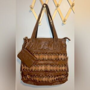 NWT Amerileather brown tote bag.